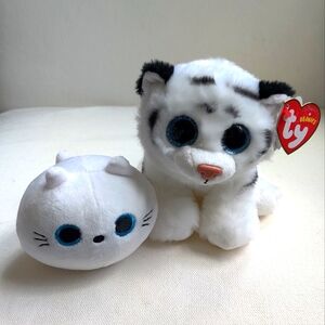 White Kitty Tiger Cub Bundle Tundra Ty Beanie New with Tag